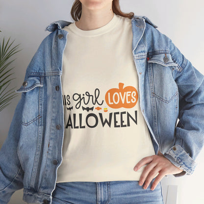 This girl loves halloween - T-Shirt