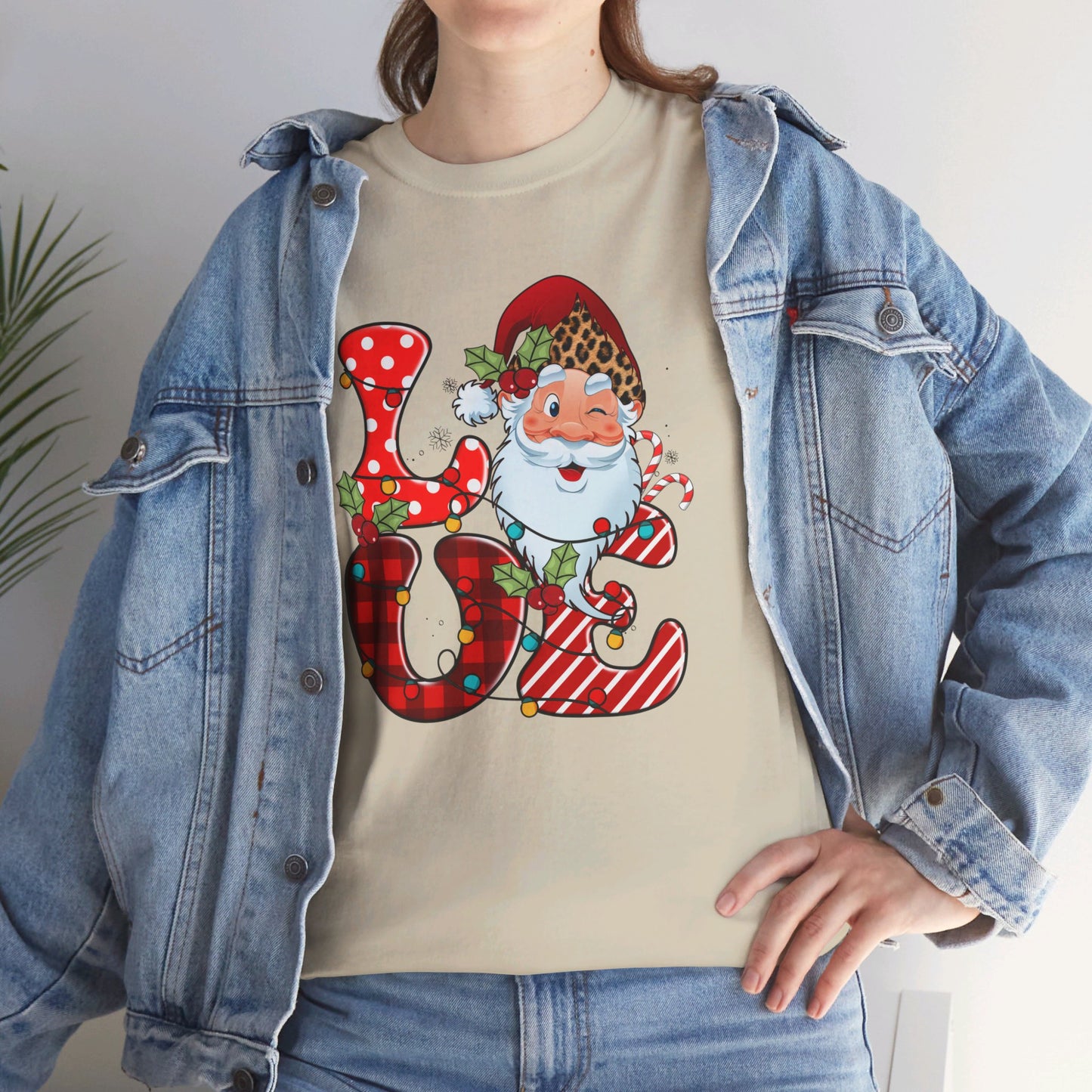 Festive Santa LOVE - T-Shirt