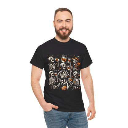 Skeletons drinking coffee - T-Shirt